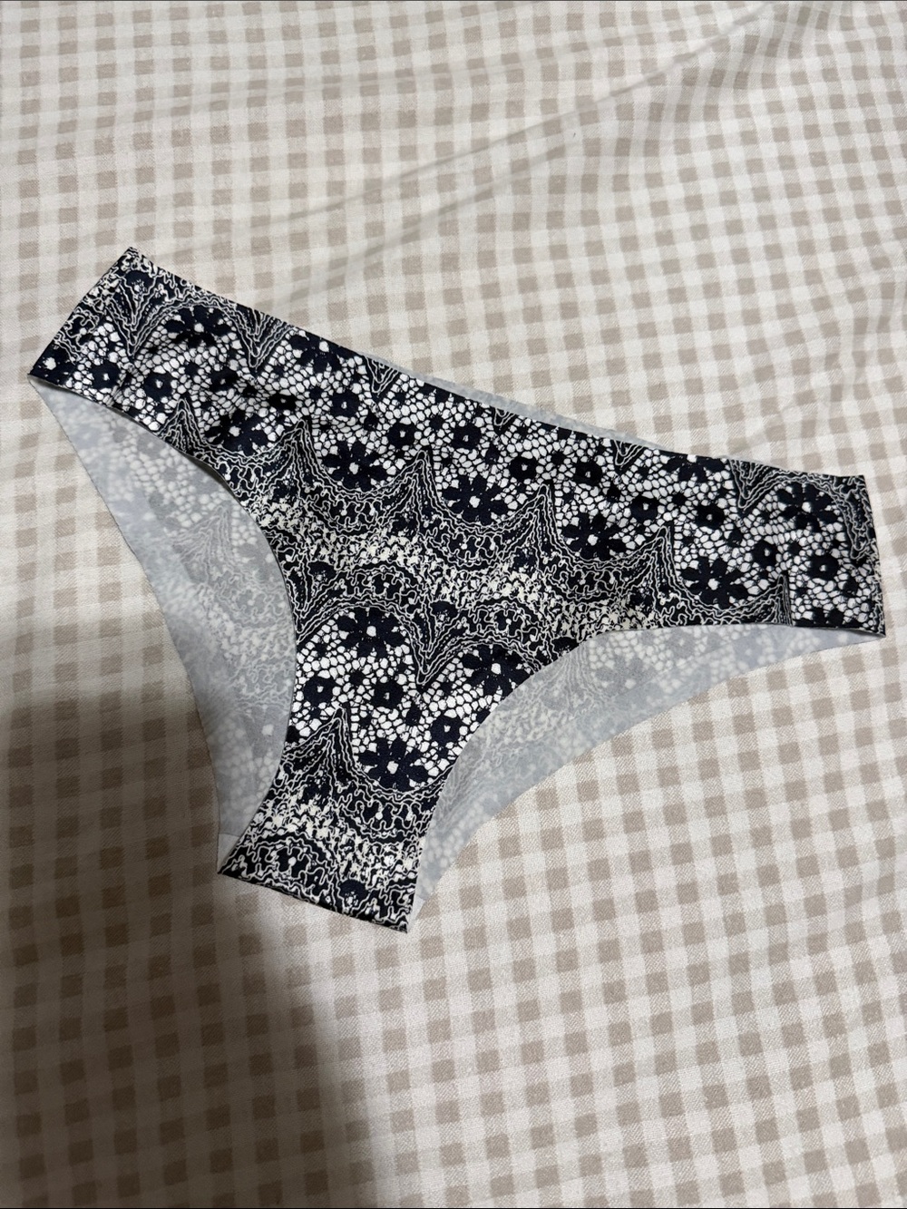 Victoria's Secret Black and White Lace-Pattern Hipster Panty